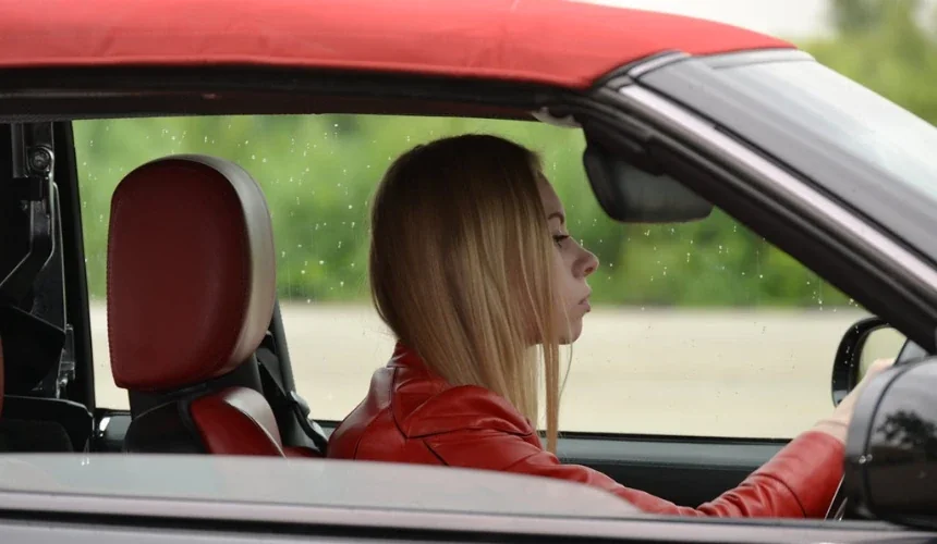 Top 10 Basic Driving Tips for Women: Boost Your Confidence Behind the Wheel