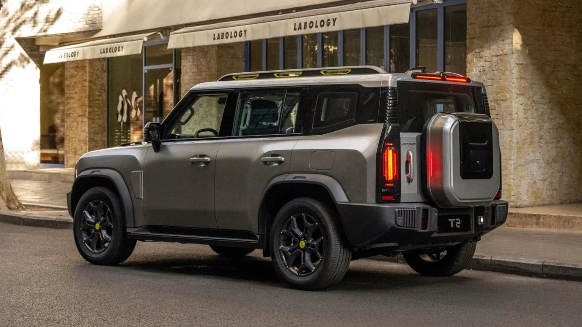 3 New Plug-in Hybrid SUVs Launching In India in 2026 – Up to 1,200km Range