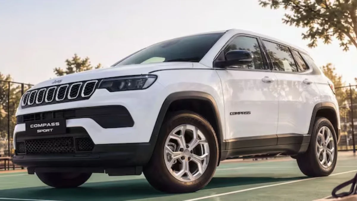 Jeep Compass Gets a More Affordable Automatic Option in India News Image