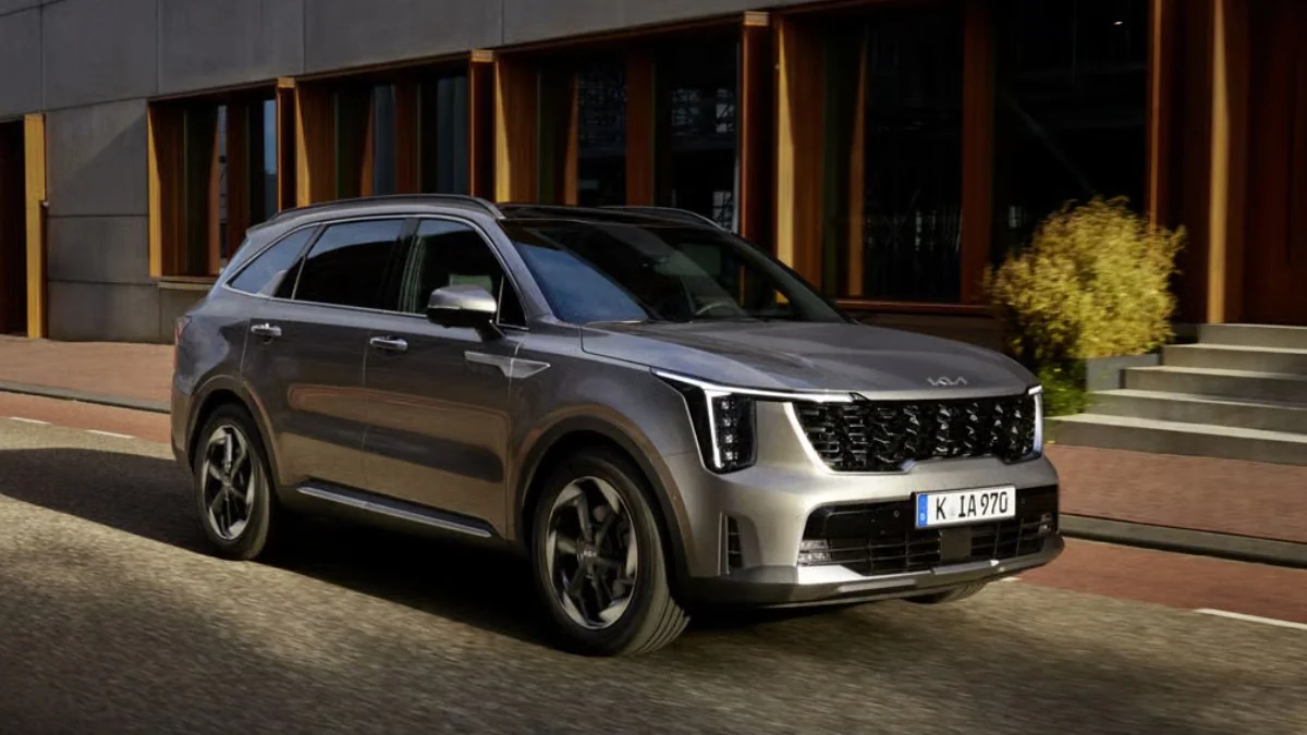 High Mileage Hybrid SUVs Launching Soon: Duster Hybrid to MG Hector Hawk