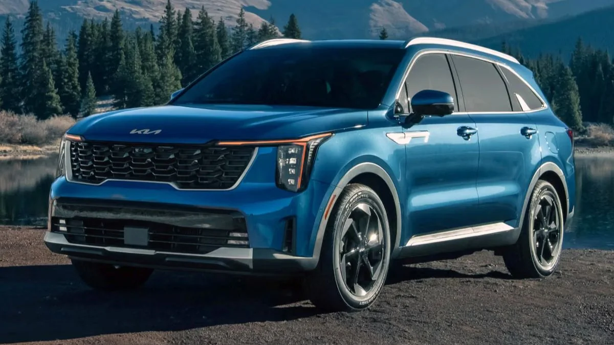 Kia's Biggest India Plan Yet - Hybrid, EV and CNG Cars Coming