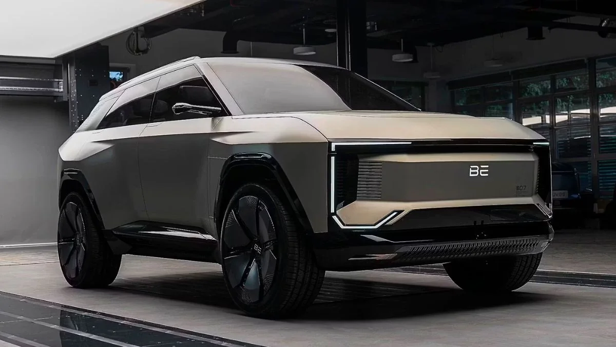 Mahindra Bets Big on SUVs With ICE & EVs Soon