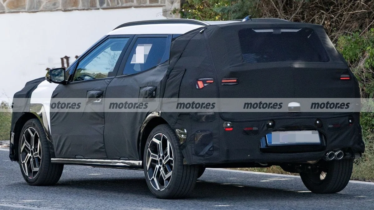 Next-gen Hyundai Bayon Interior Spotted: Sportier N-Line Variant Next-gen Hyundai Bayon Interior Spotted: Sportier N-Line Variant