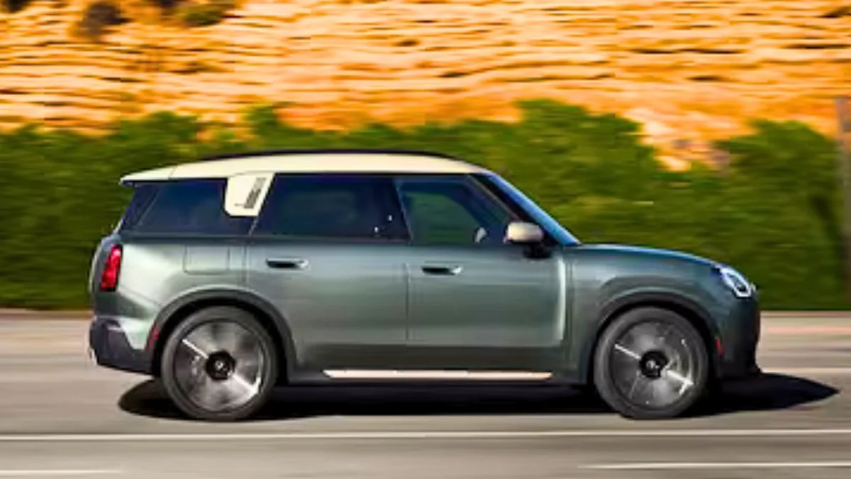 New Mini Countryman Petrol Coming - Launch Next Month in India