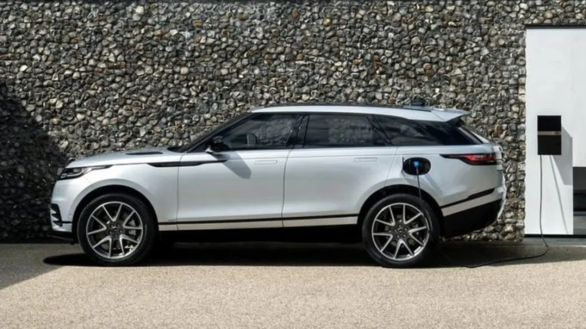 Next-Gen Range Rover Velar to Get a Big Change – Hybrid Power Confirmed