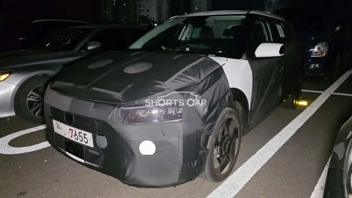 Next-Gen Hyundai i20 Spied With Crossover-ish Design – Bigger & Better?