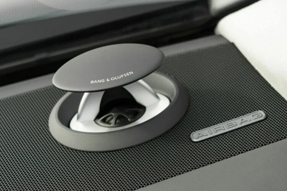 Audi A8 L Image Gallery-6