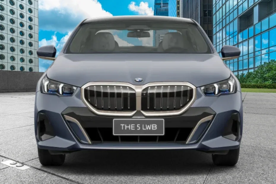 BMW 5 Series-1
