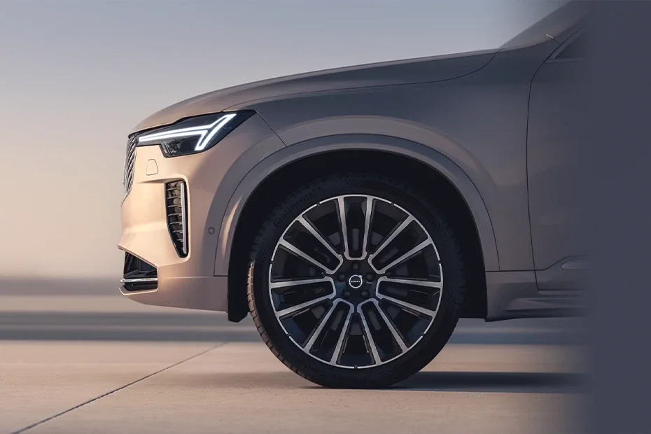 Volvo XC90 ULTIMATE Image Gallery-4