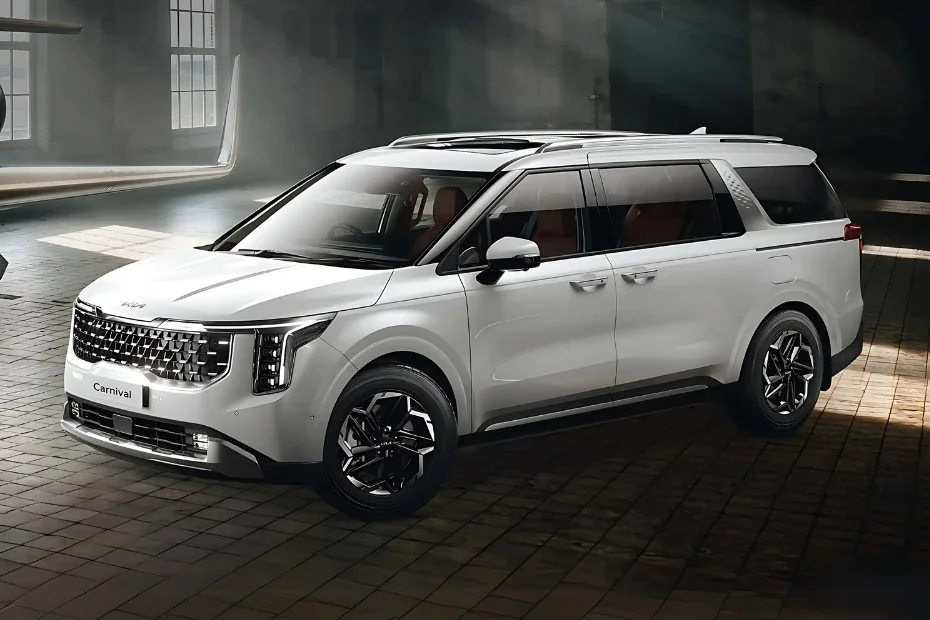 KIA Carnival Prestige 6 Seater Diesel Image Gallery-2