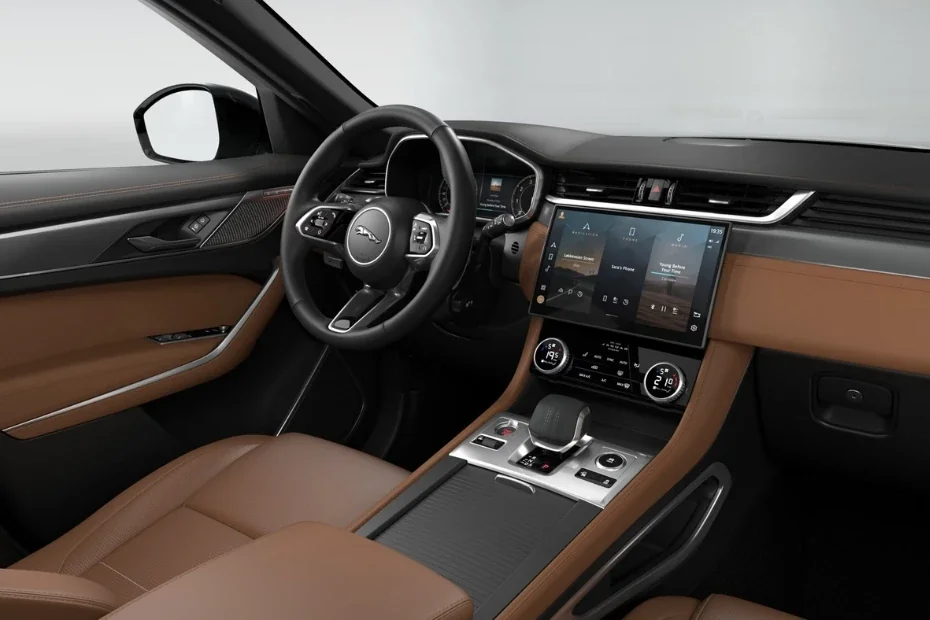 Jaguar F-Pace  Image Gallery-4