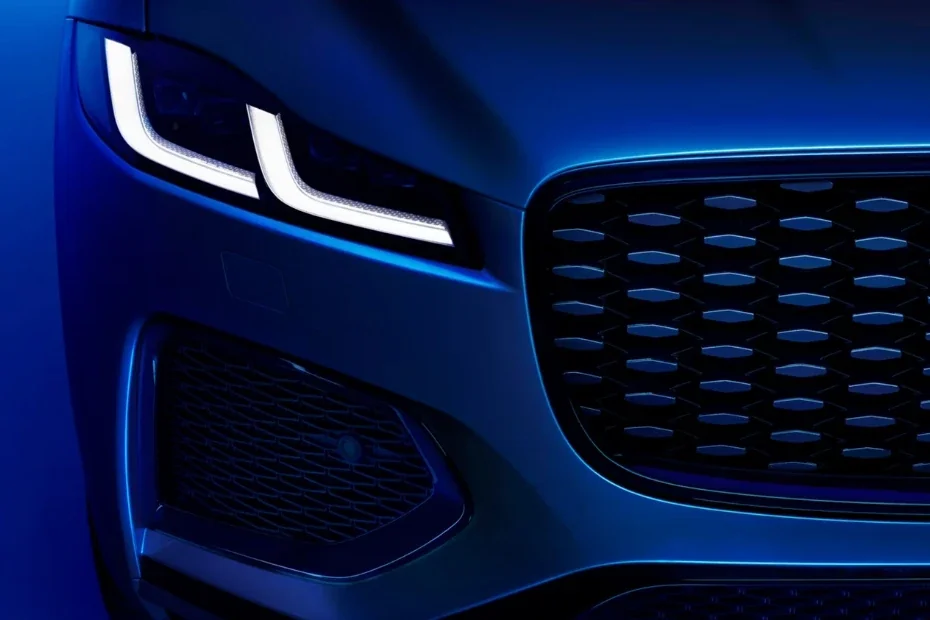 Jaguar F-Pace  Image Gallery-7