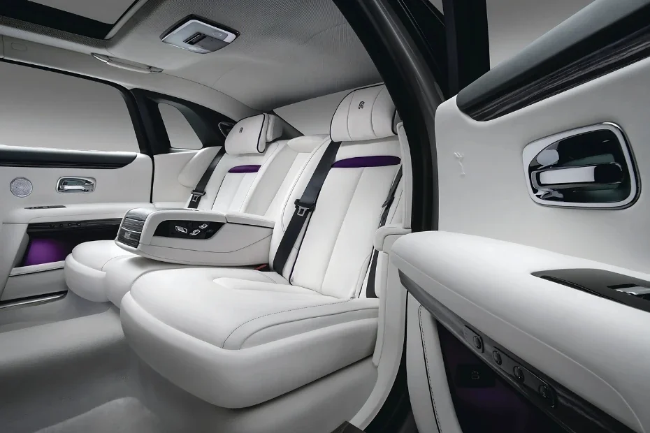 Rolls-Royce Ghost Image Gallery-5