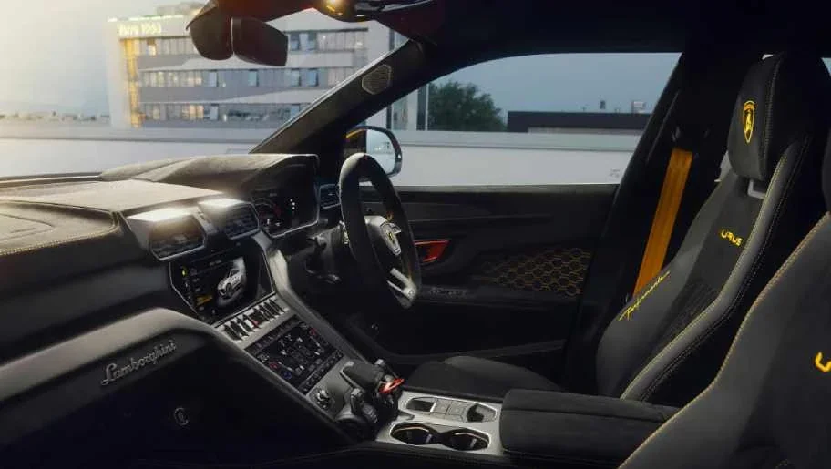 Lamborghini Urus Performante Twin-Turbo V8 Image Gallery-5