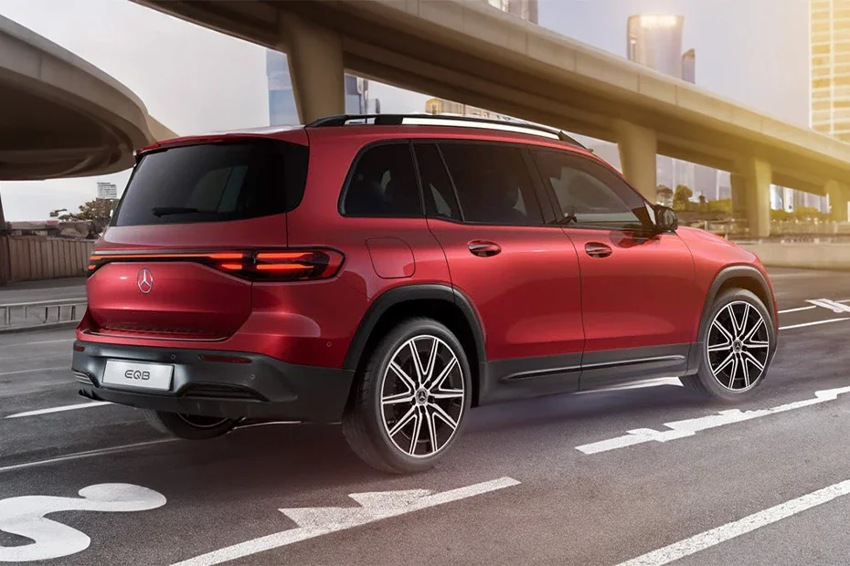 Mercedes EQB 300 4MATIC Image Gallery-3