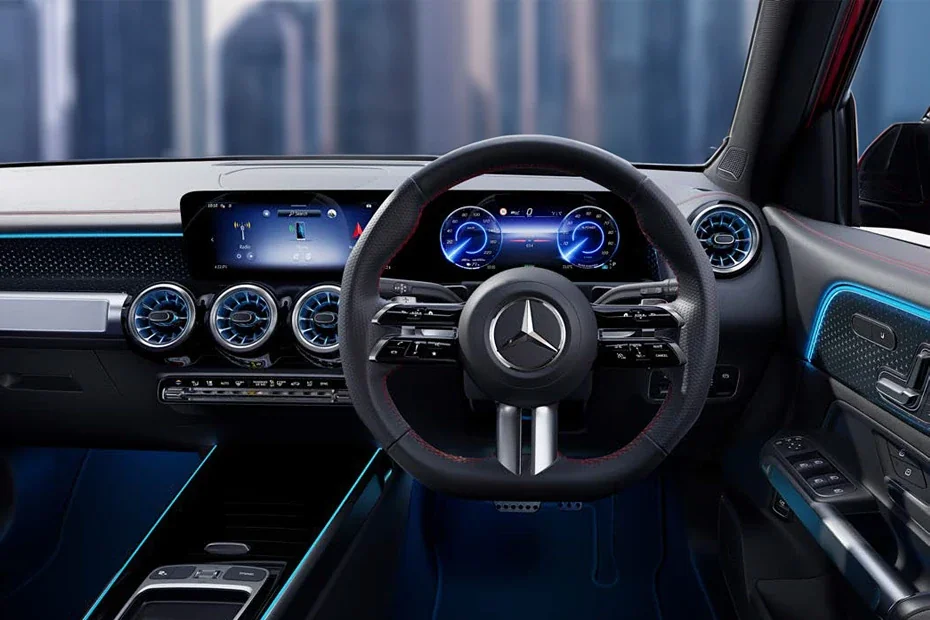 Mercedes EQB 300 4MATIC Image Gallery-6