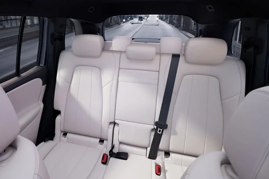 Mercedes EQB 300 4MATIC Image Gallery-7