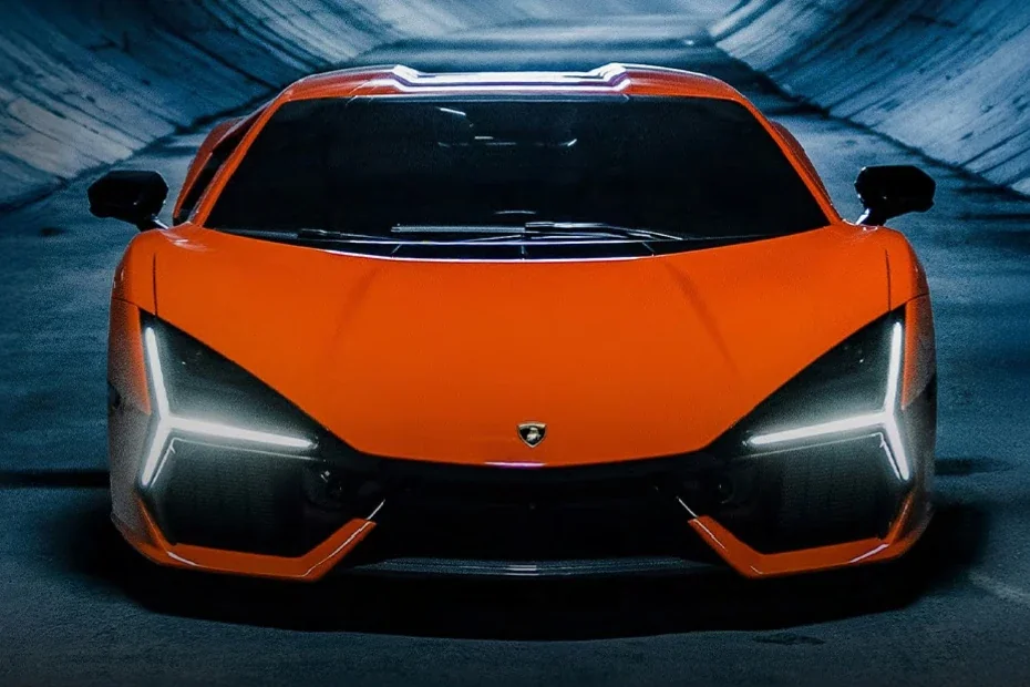 Lamborghini Revuelto Image Gallery-1