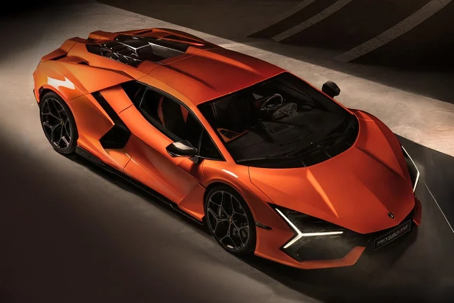 Lamborghini Revuelto Image Gallery-5