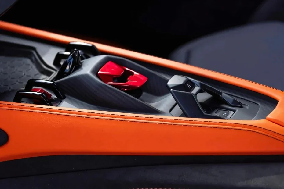 Lamborghini Revuelto Image Gallery-7