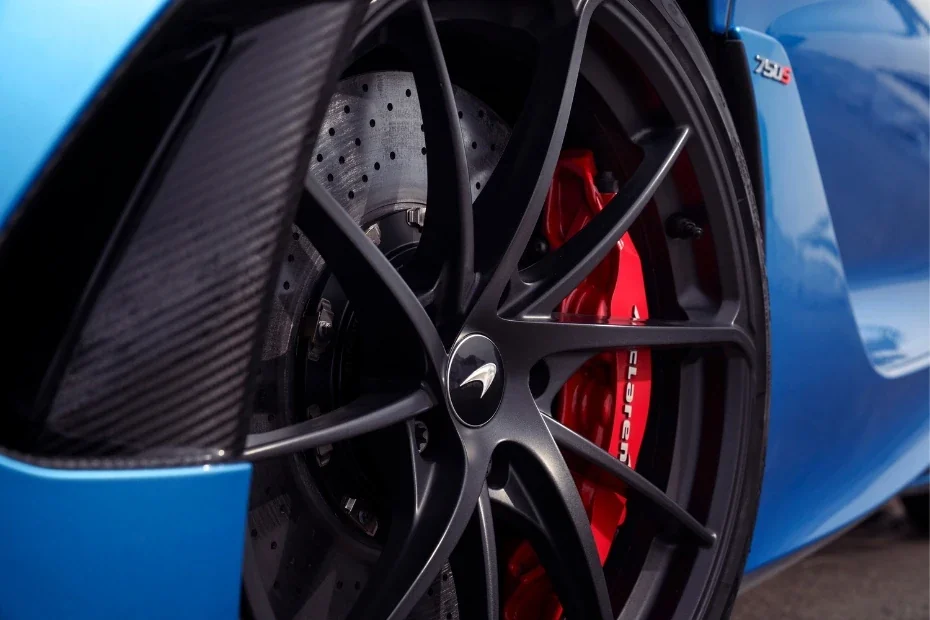 McLaren 750S Image Gallery-6