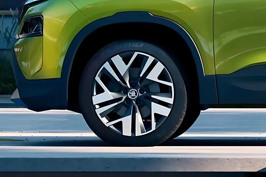 Skoda Kylaq Prestige Image Gallery-6