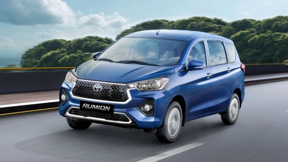 Toyota Rumion MPV