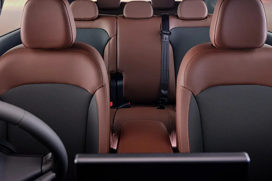 VinFast VF MPV 7  Image Gallery-2