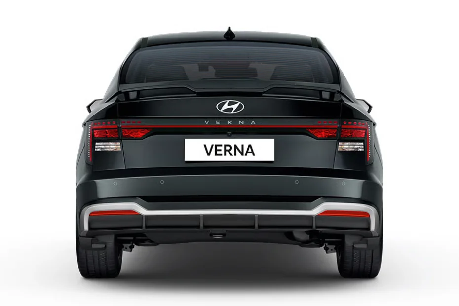 Hyundai Verna  Image Gallery-4