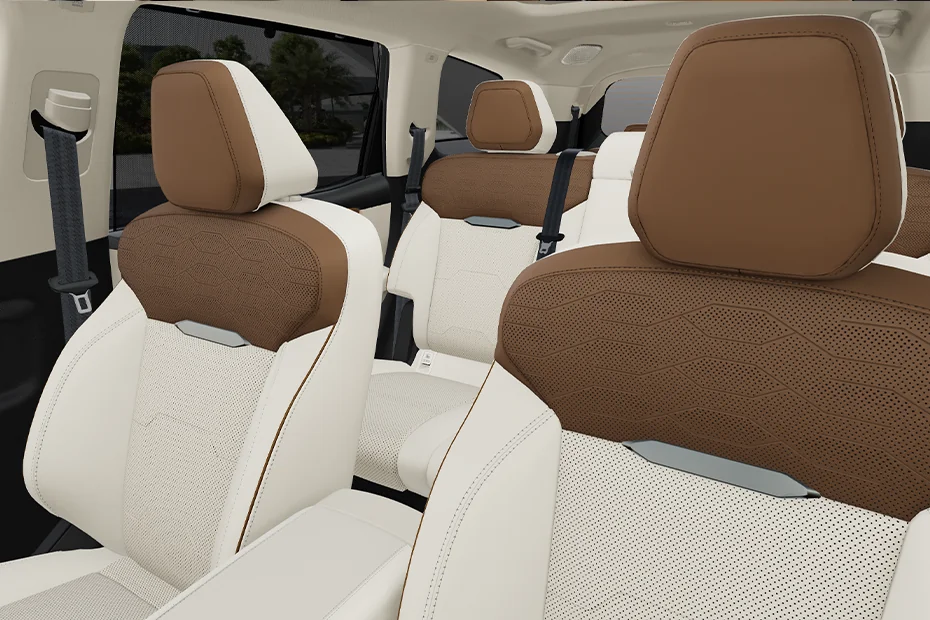 Mahindra XUV 7XO  Image Gallery-3