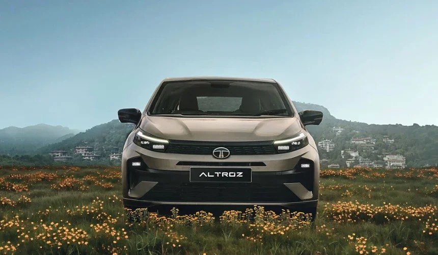 2025 Tata Altroz Facelift Launch Today: Segment-First Features, Expected Price