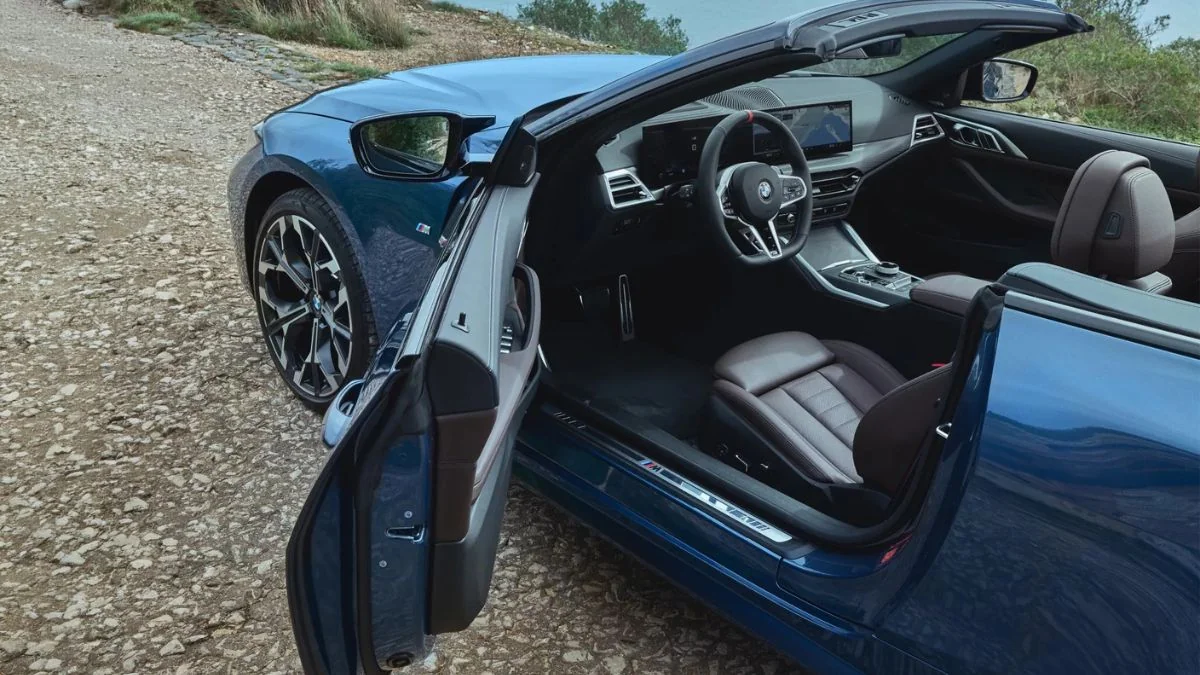 BMW M440i Interior
