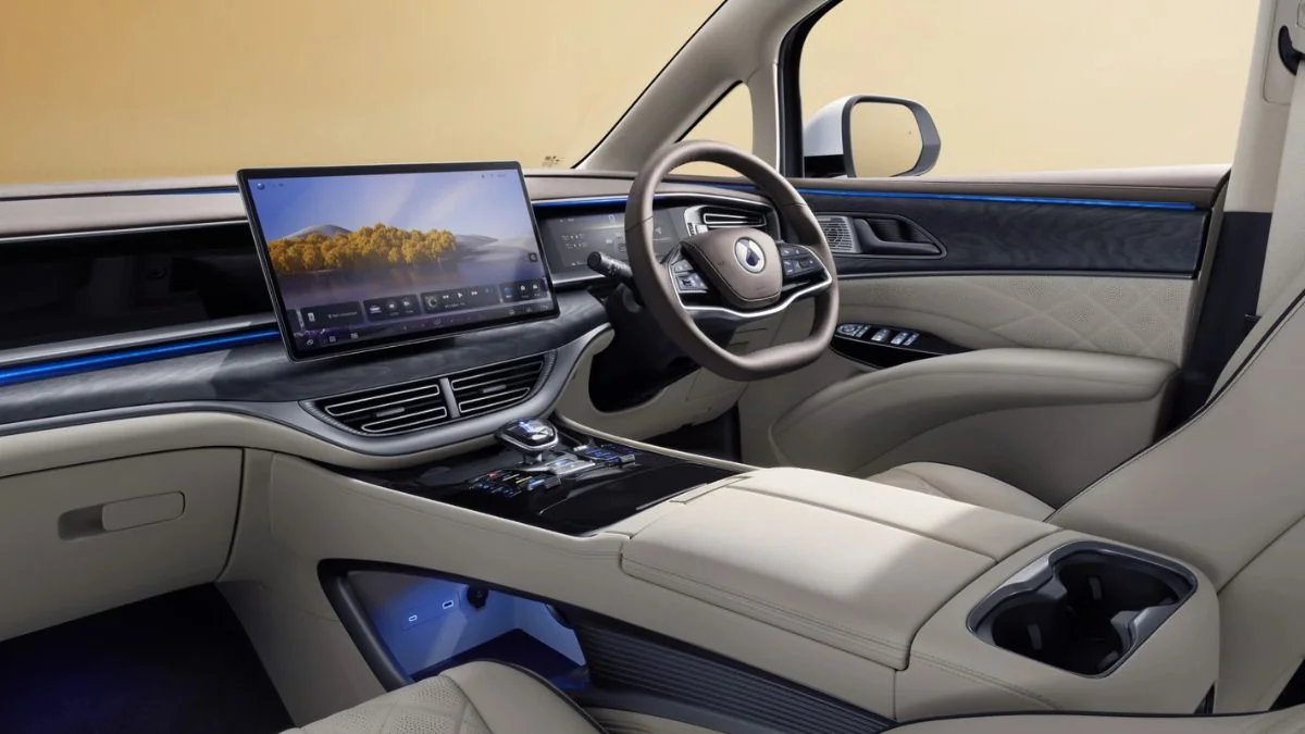 Denza D9 EV Interior