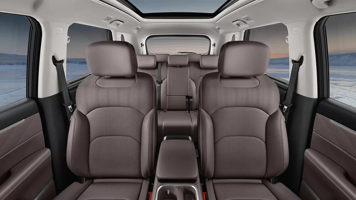 Hector Tomahawk PHEV Seats