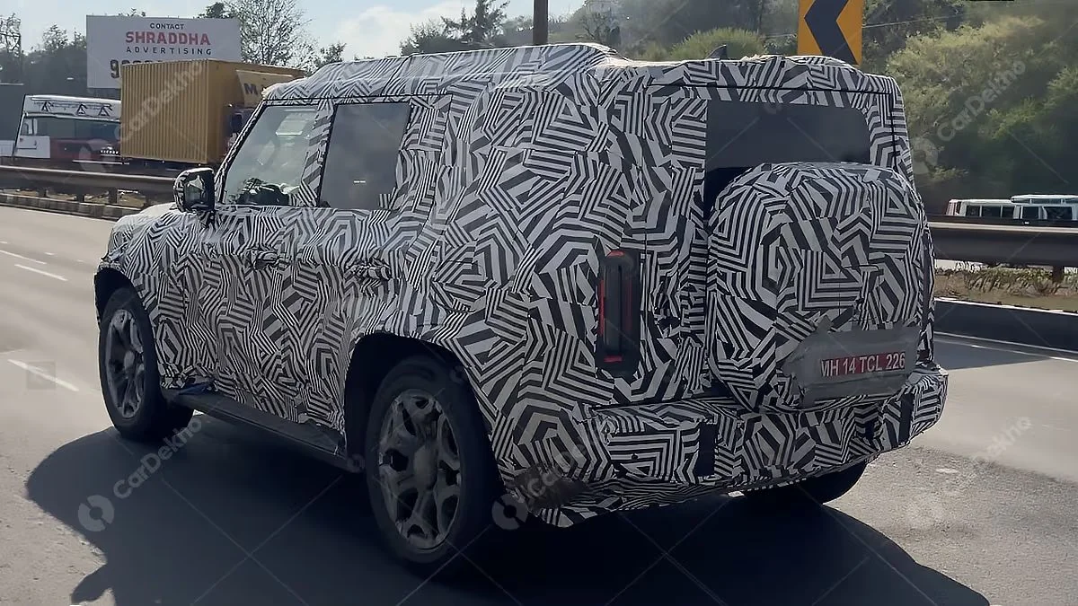 Jetour T2 Spied rear