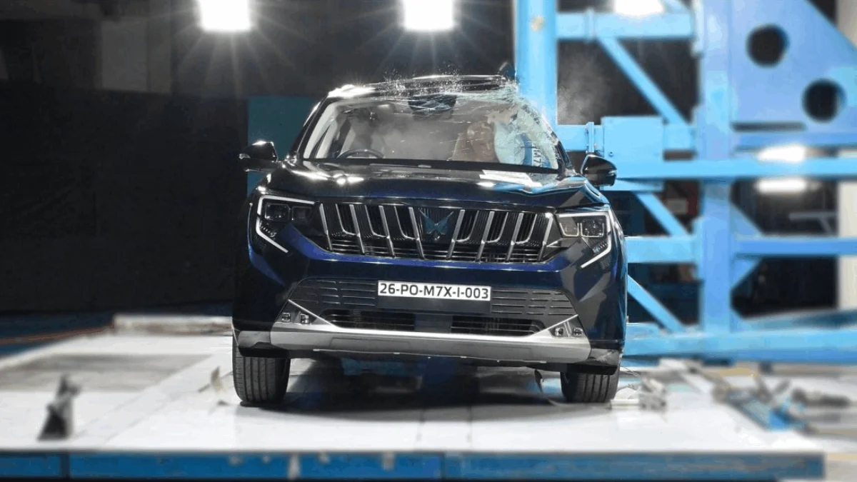 Mahindra XUV 7XO Side Pole Crash Test