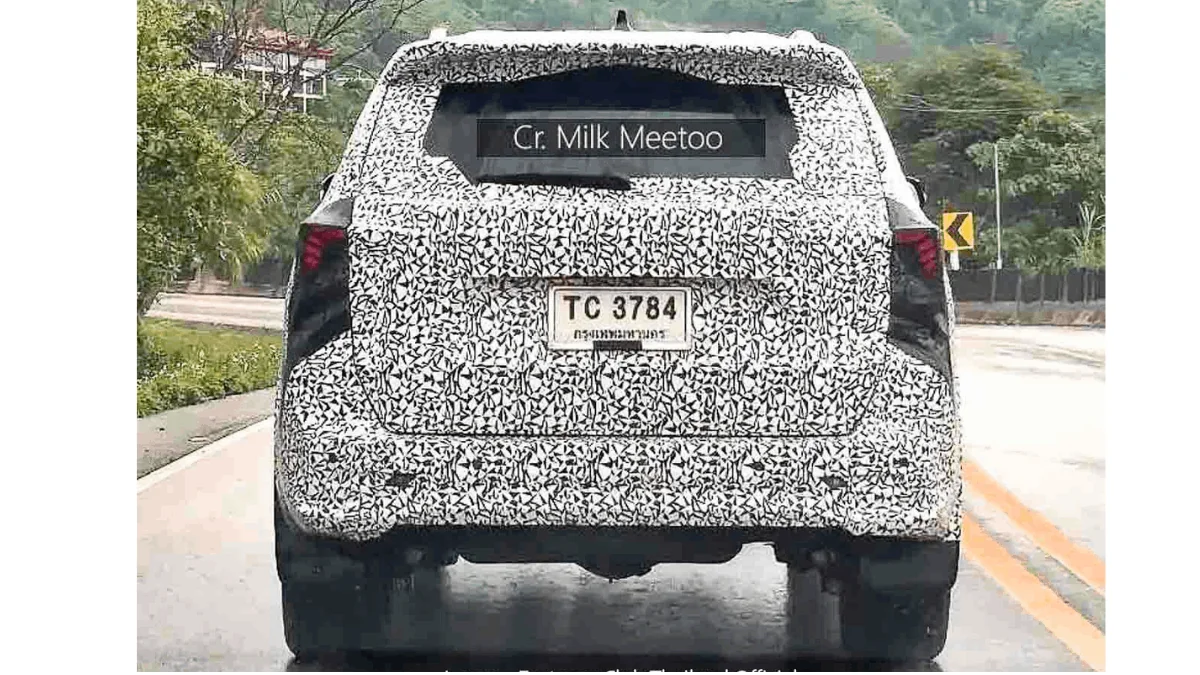 New Fortuner Rear Spied
