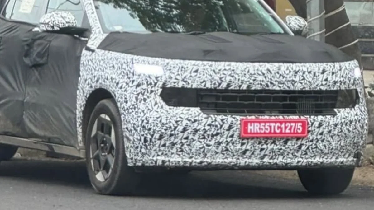 Next-gen Kia Sonet side profile