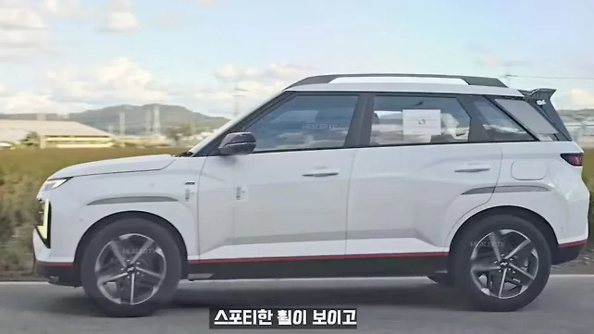 All-New Hyundai Venue N Line Found Uncovered - Launch Soon