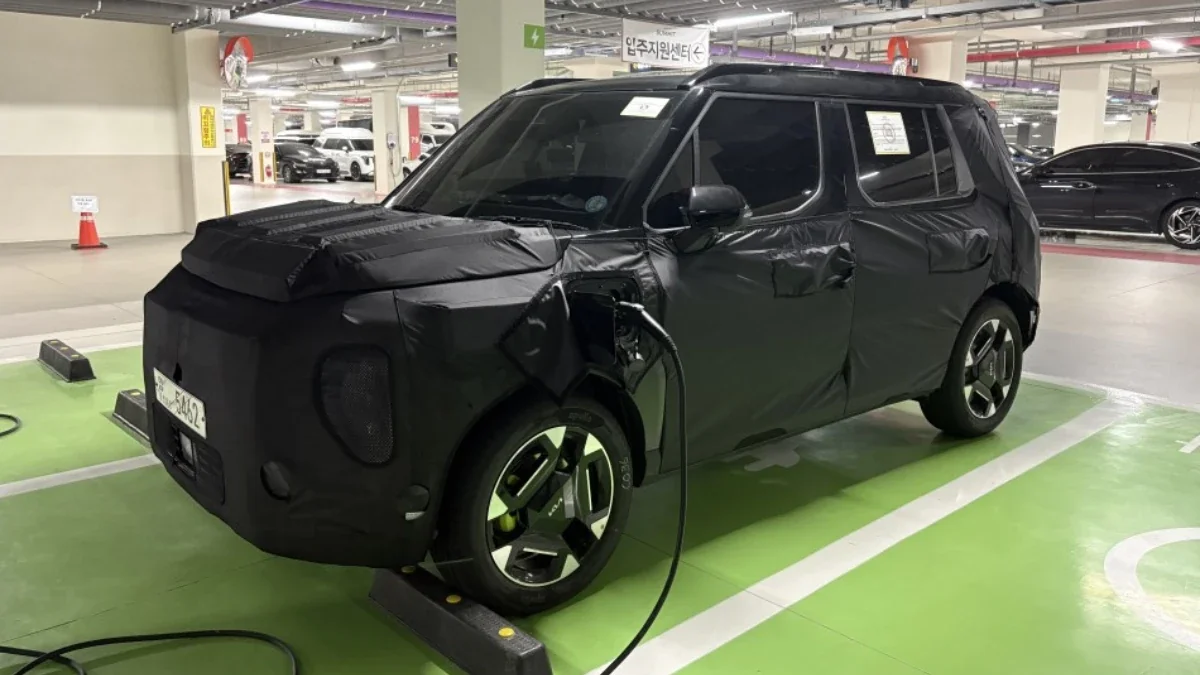 Kia Syros EV Finally Makes First Appearance During Charging