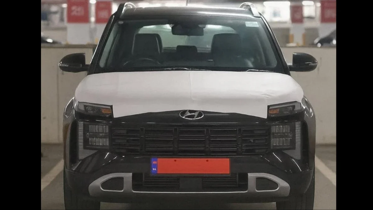 New Hyundai Venue 2025 Front Design Leaked Ahead of Launch