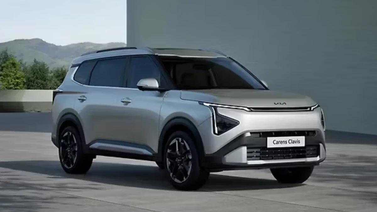 New Kia Carens Clavis HTX(O) Variant - 6-Seat Configurations & Premium Features
