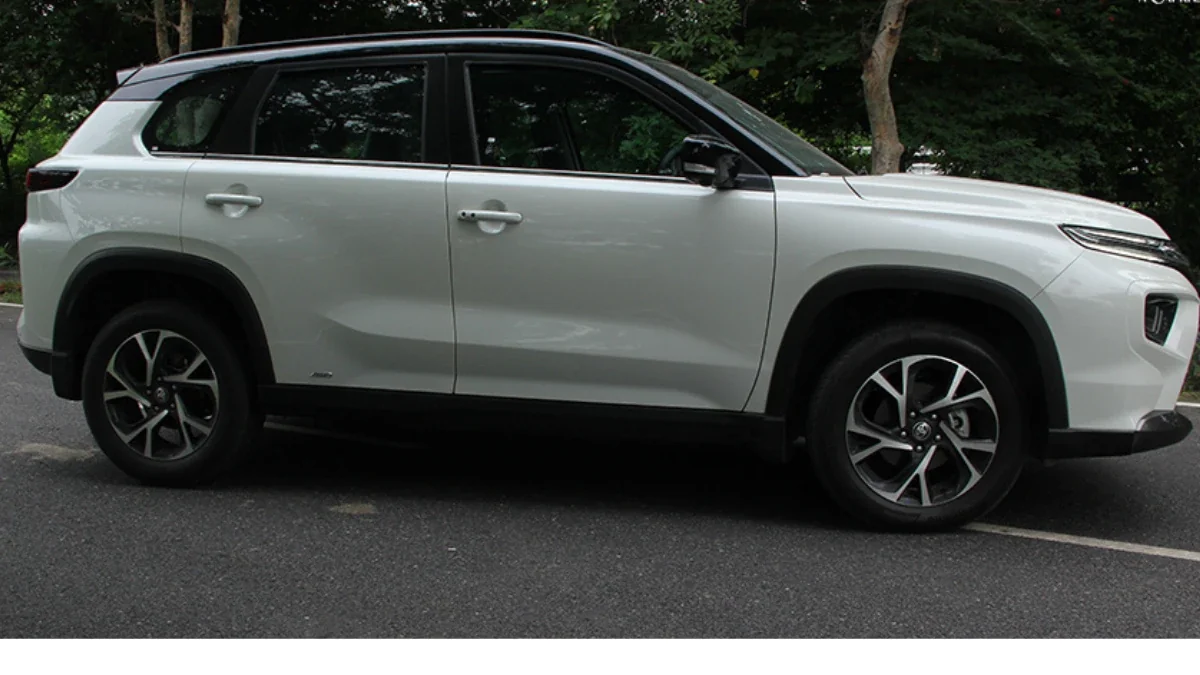 Toyota Urban Cruiser Hyryder 7-Seater – New Details Revealed