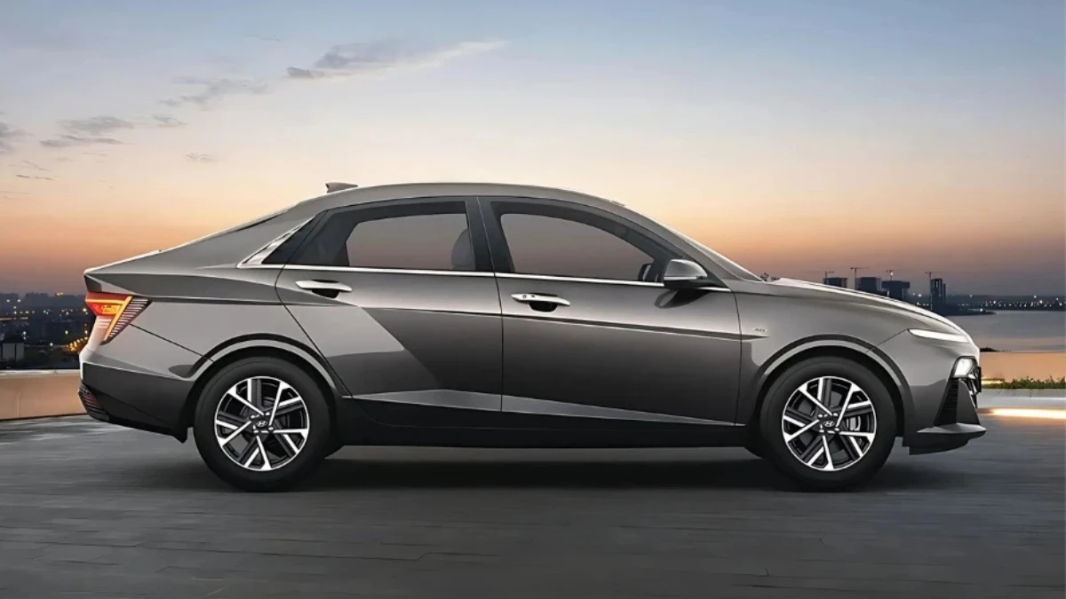 2026 Hyundai Verna facelift: Bigger Screens, New Steering & More