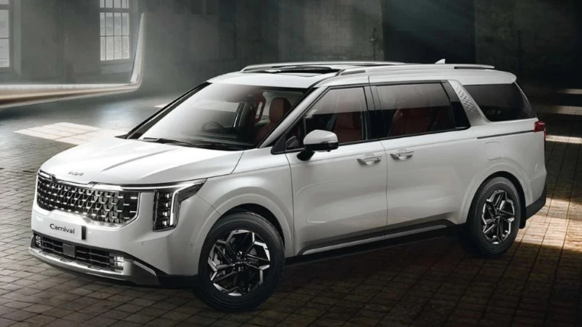 Kia Carnival Hybrid India Launch Soon - More Power, Better Mileage