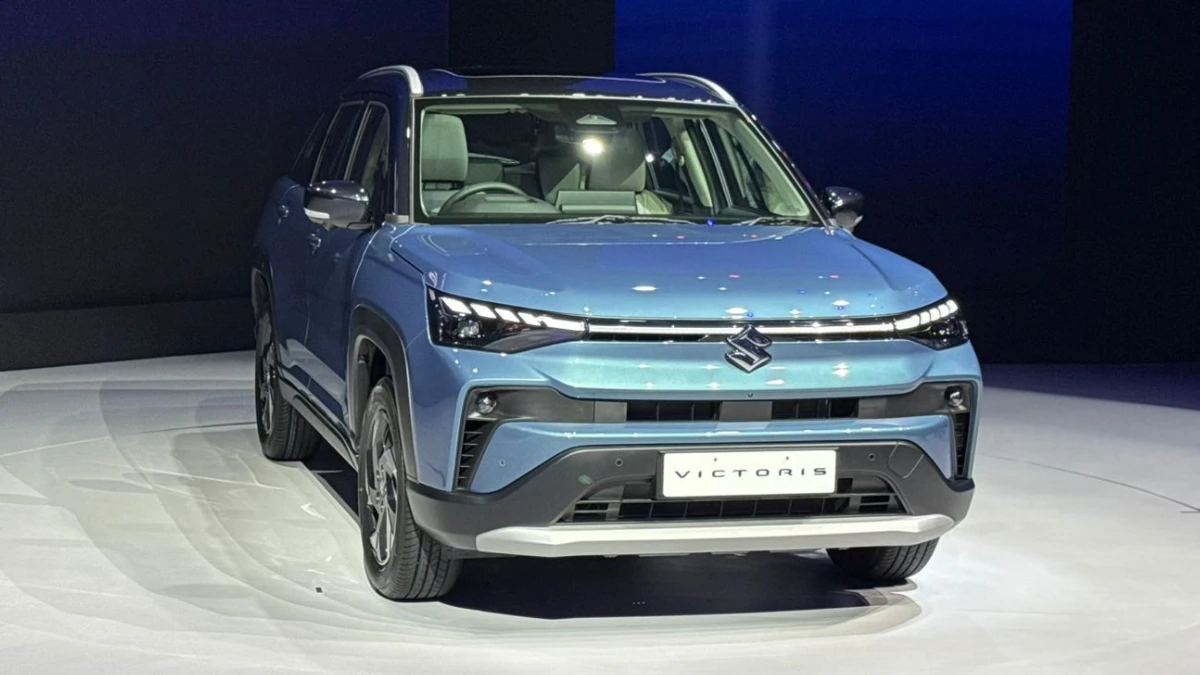Maruti Victoris Hybrid Mileage 28.65kmpl - Check Engine-Wise Fuel Efficiency