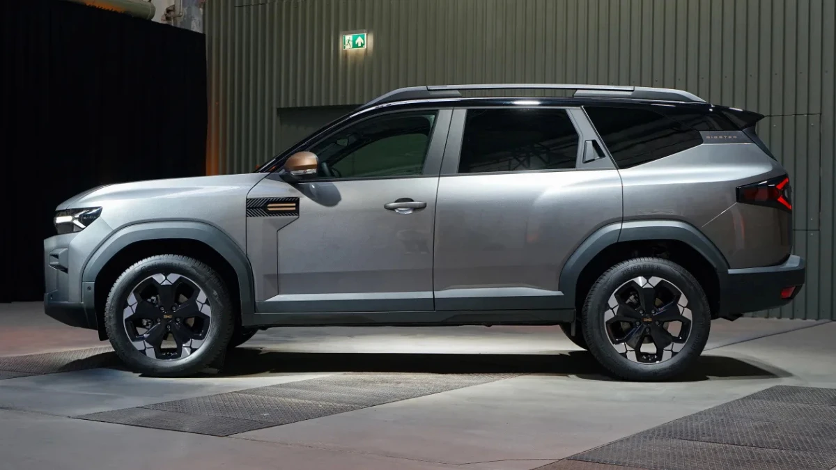 Upcoming 7-Seater SUVs - Renault Bigster to Mahindra XUV700 Facelift