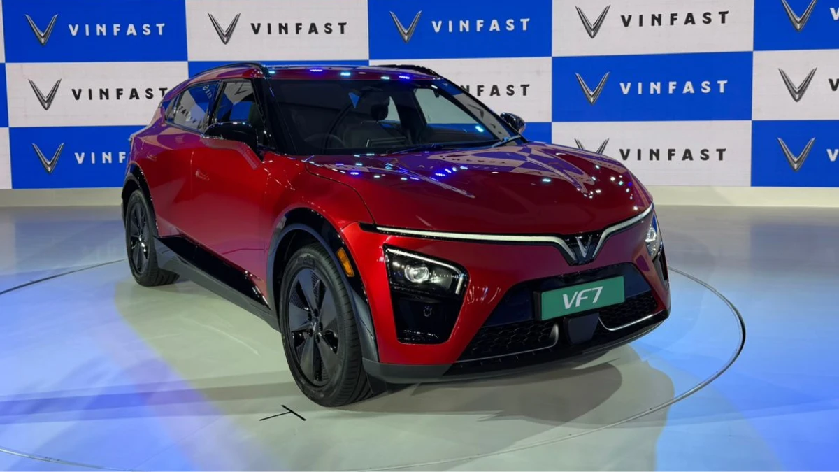 VinFast VF7 and VF6 Launched - Check Prices and All Details