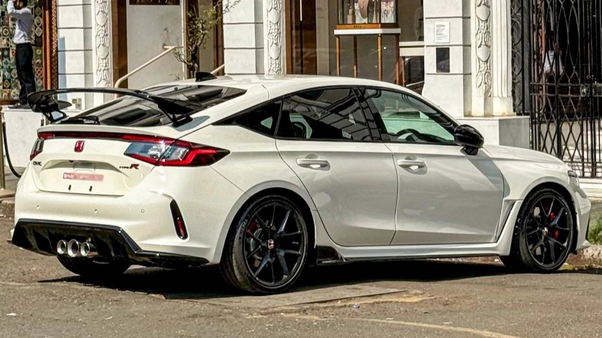 honda civic type r spotted in india