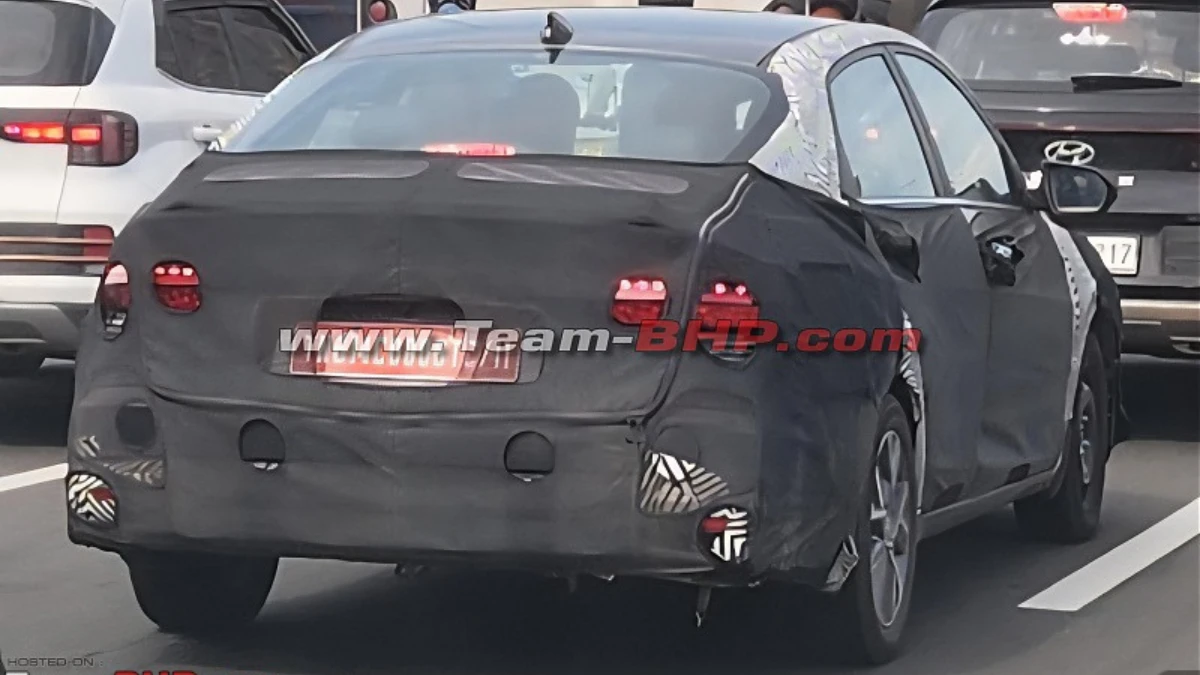 hyundai verna facelift 2026 spied